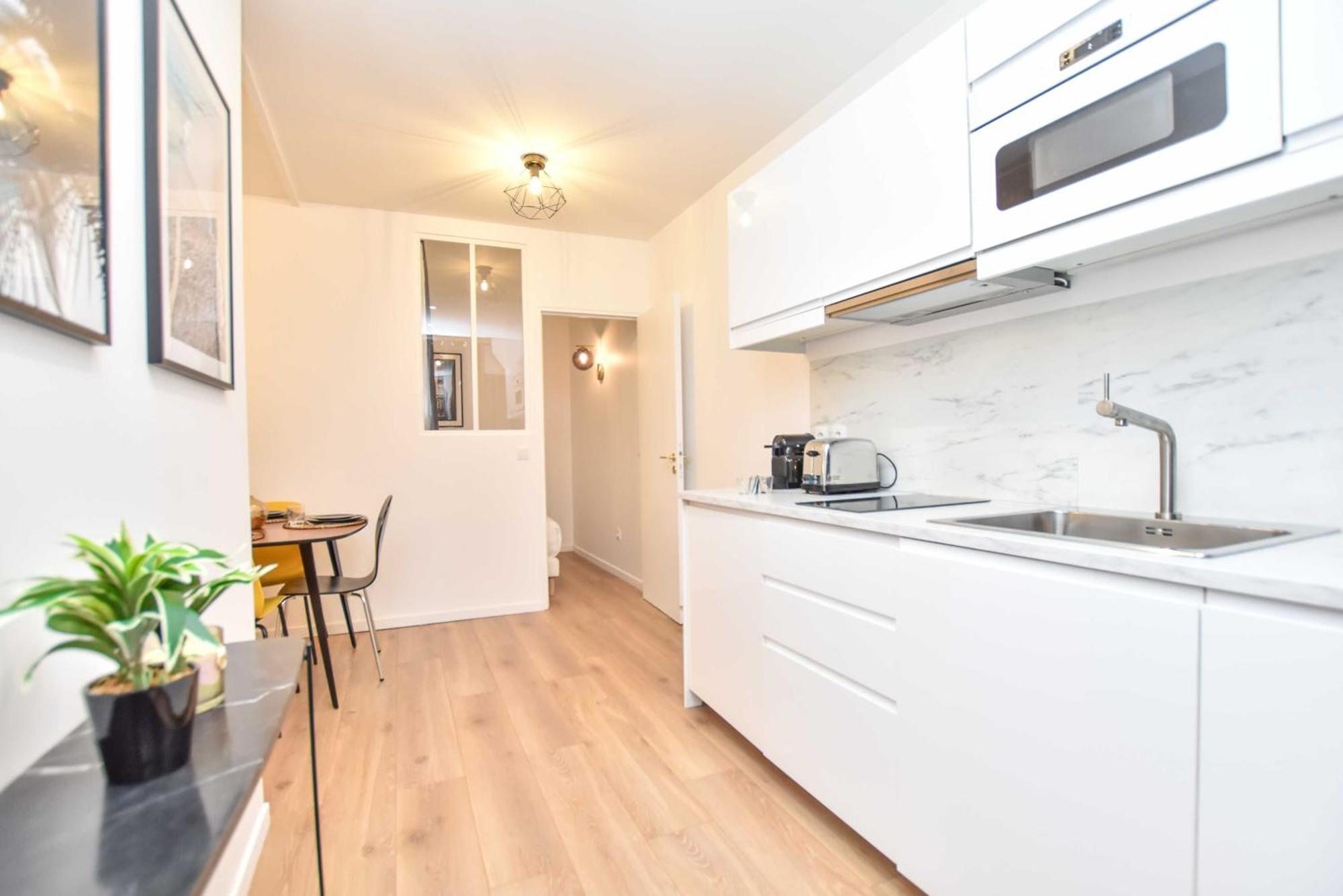 Appartement Peaceful - 2br For 4p - Musee Grevin Parijs